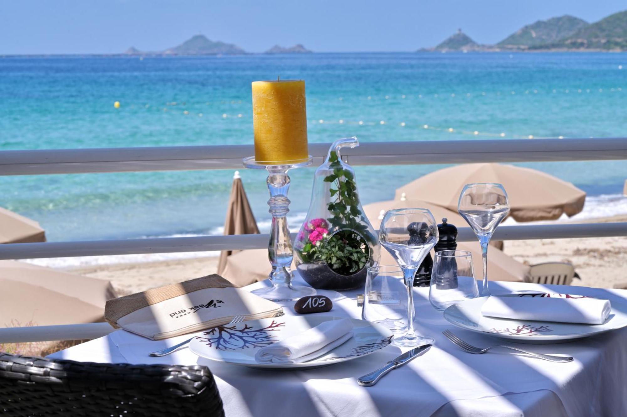 Hotel Le Week End อฌักซิโอ้ ภายนอก รูปภาพ