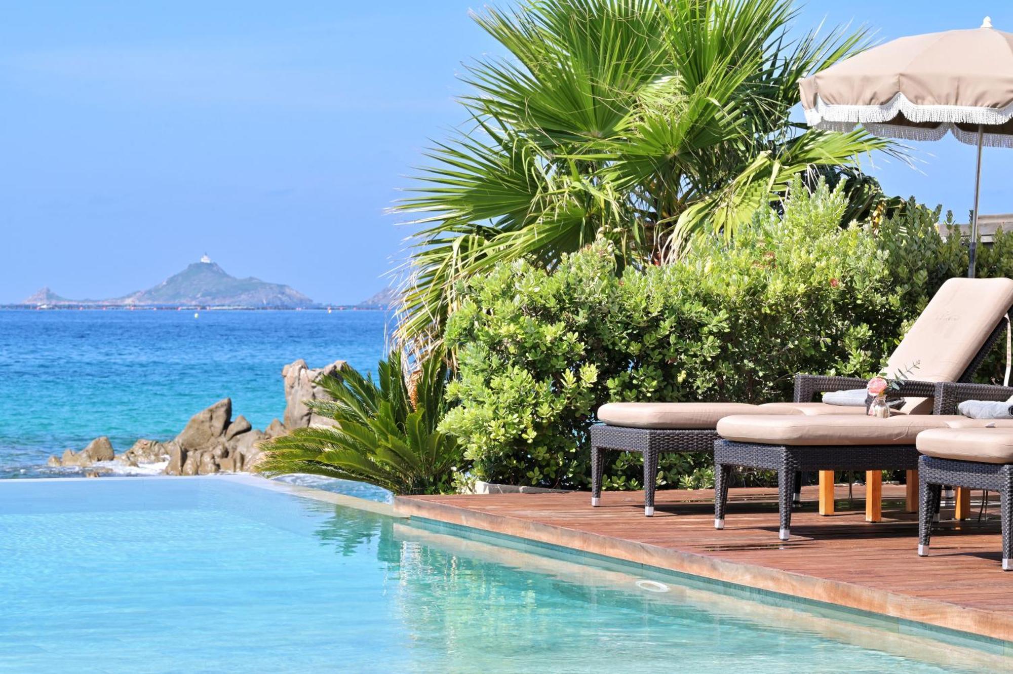 Hotel Le Week End อฌักซิโอ้ ภายนอก รูปภาพ