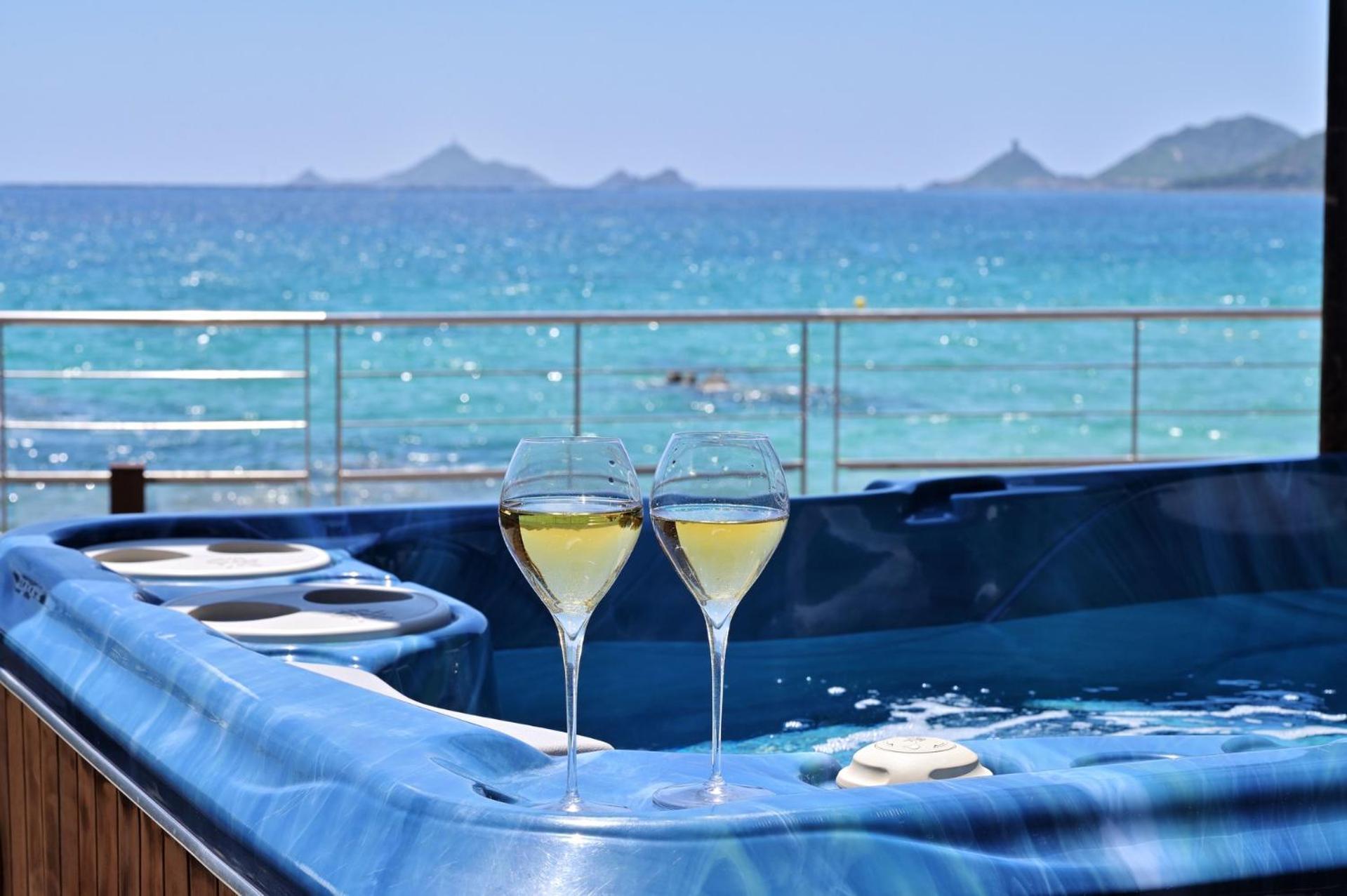 Hotel Le Week End อฌักซิโอ้ ภายนอก รูปภาพ