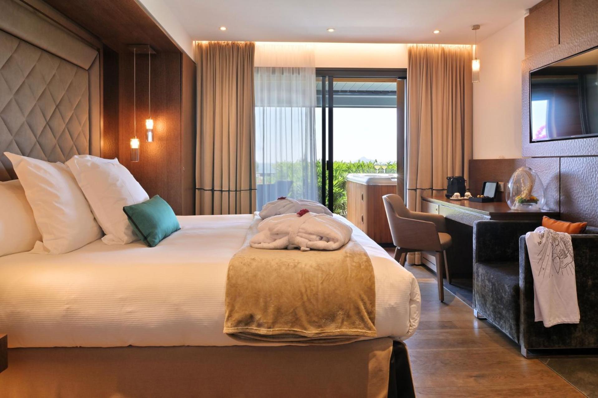 Hotel Le Week End อฌักซิโอ้ ภายนอก รูปภาพ